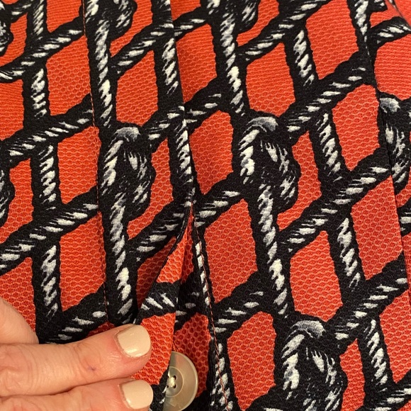 Brooks Brothers Crop Sleeveless Vest Size 0 Buttons up back. EUC— like new. - Picture 4 of 7